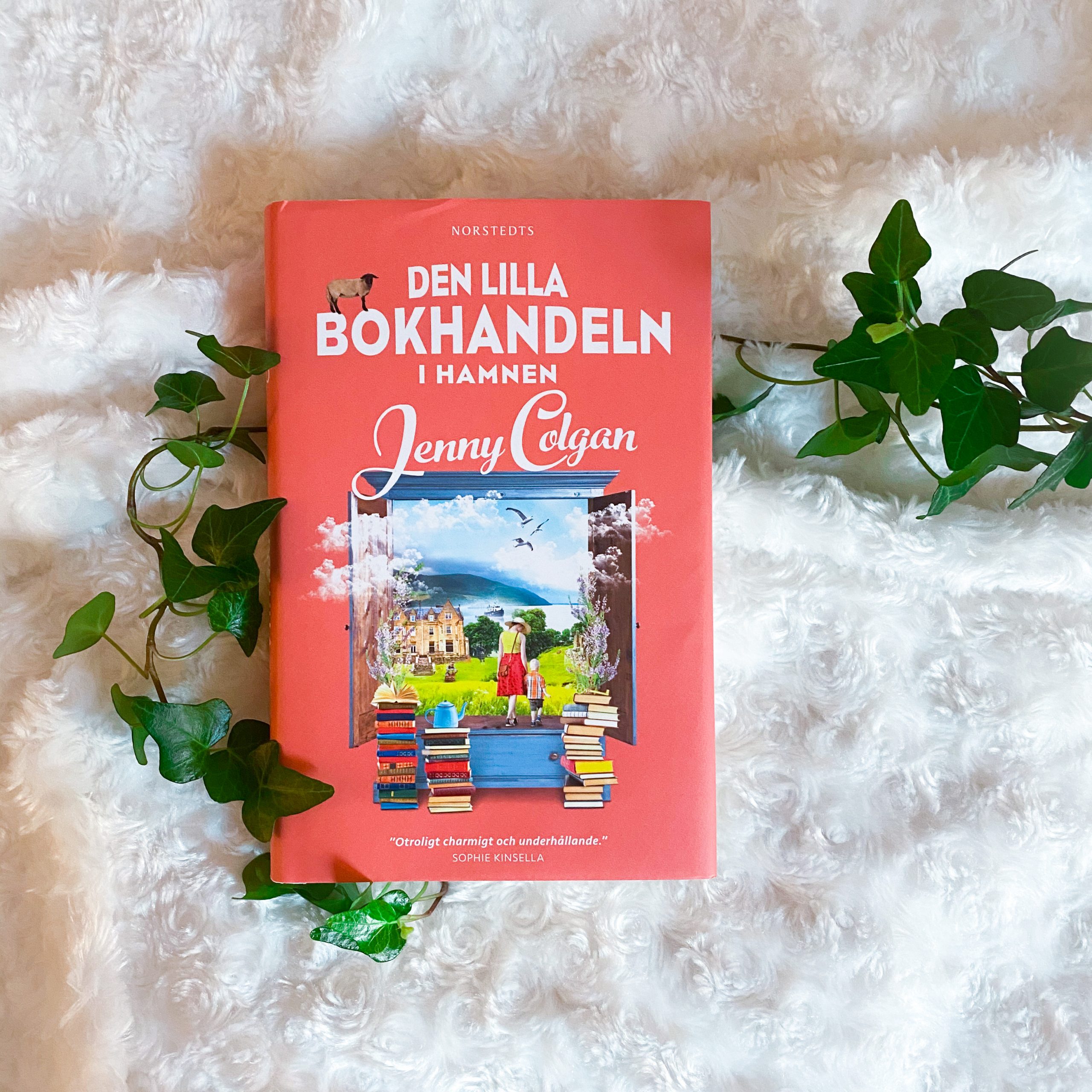 den lilla bokhandeln i hamnen omslag