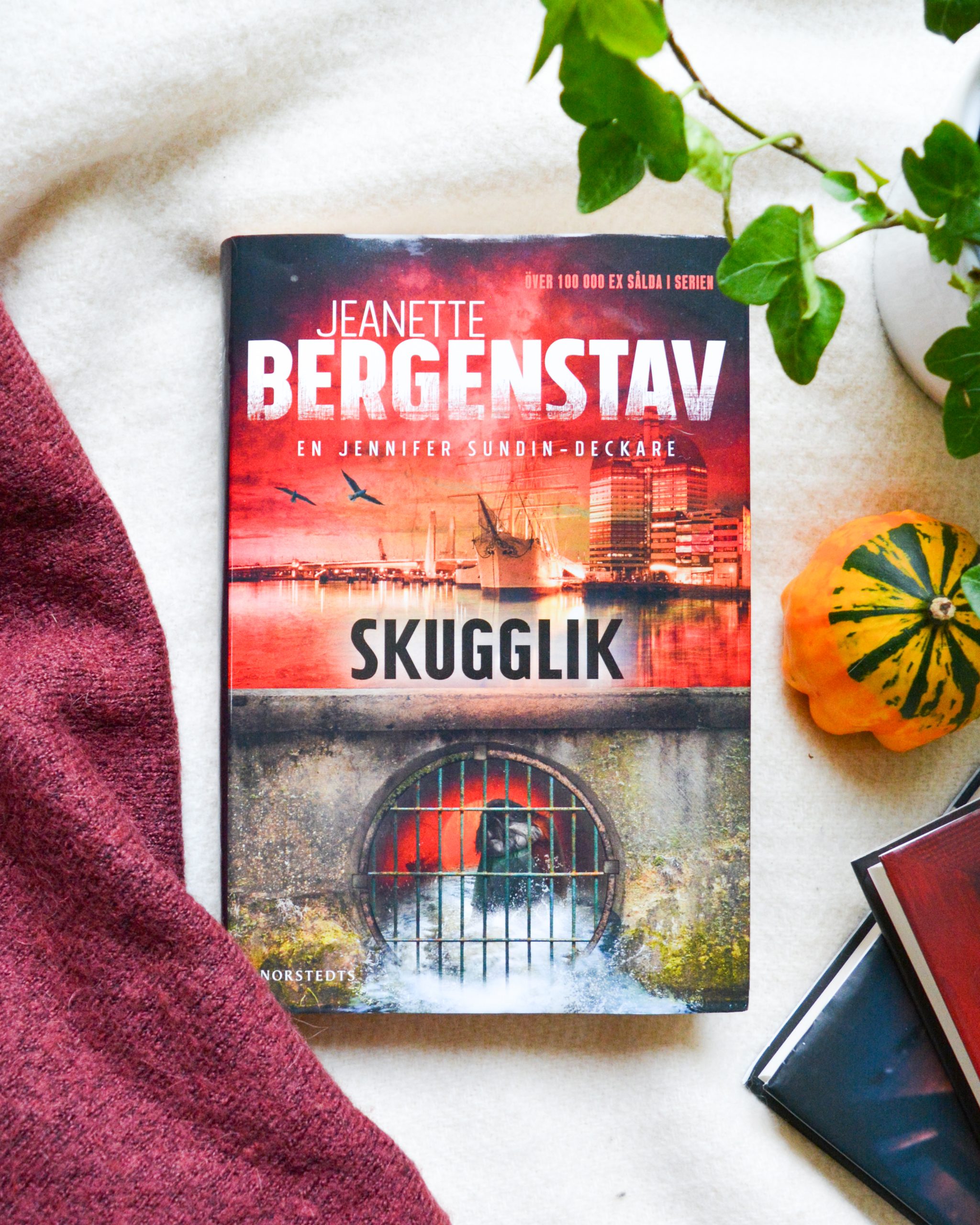 Skugglik bokomslag